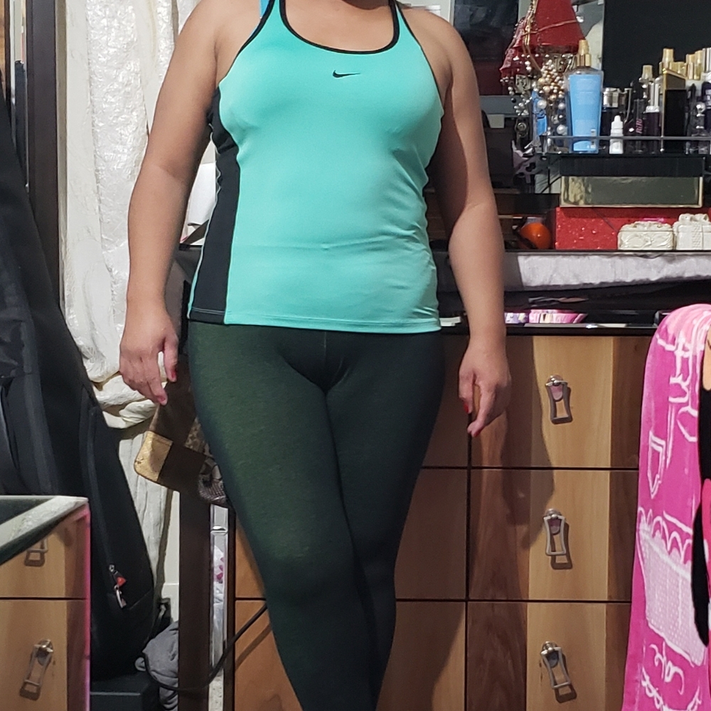 NIKE DRI_FIT SWIFT COMPRESSION RACERBACK TOP LARGE - Picture 2 of 7